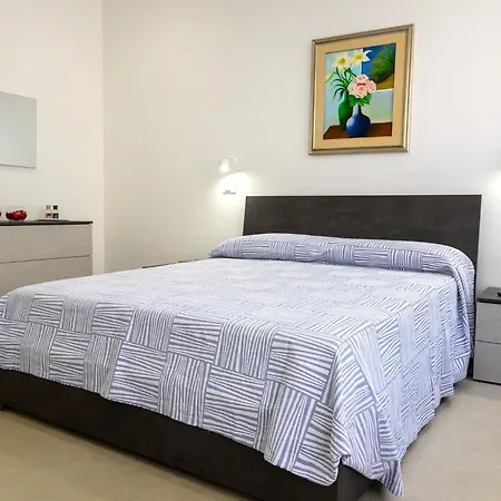 Apartment Beautiful On The Sea In Giardini Naxos