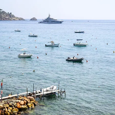 Apartment Beautiful On The Sea In Giardini Naxos Castelmola